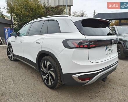 Білий Фольксваген ID.6 Crozz, об'ємом двигуна 0 л та пробігом 68 тис. км за 25600 $, фото 4 на Automoto.ua