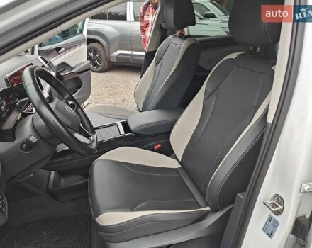 Білий Фольксваген ID.6 Crozz, об'ємом двигуна 0 л та пробігом 68 тис. км за 25600 $, фото 30 на Automoto.ua