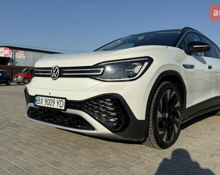 Белый Фольксваген ID.6 Crozz, объемом двигателя 0 л и пробегом 71 тыс. км за 24999 $, фото 1 на Automoto.ua