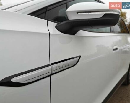 Білий Фольксваген ID.6 Crozz, об'ємом двигуна 0 л та пробігом 68 тис. км за 25600 $, фото 11 на Automoto.ua