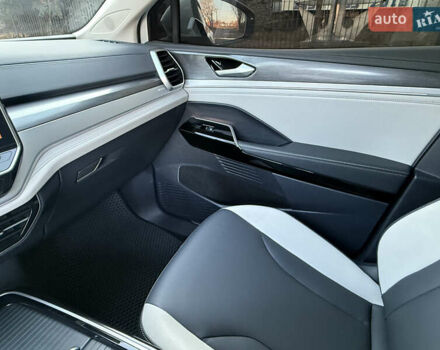 Белый Фольксваген ID.6 Crozz, объемом двигателя 0 л и пробегом 64 тыс. км за 26500 $, фото 20 на Automoto.ua