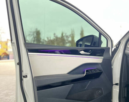 Белый Фольксваген ID.6 Crozz, объемом двигателя 0 л и пробегом 60 тыс. км за 28700 $, фото 9 на Automoto.ua