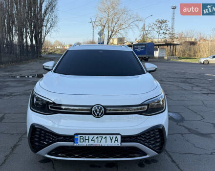 Белый Фольксваген ID.6 Crozz, объемом двигателя 0 л и пробегом 64 тыс. км за 26500 $, фото 40 на Automoto.ua
