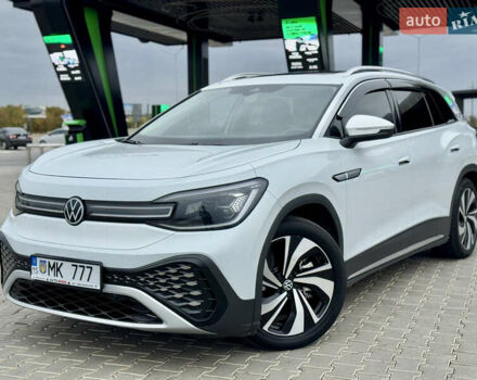 Білий Фольксваген ID.6 Crozz, об'ємом двигуна 0 л та пробігом 63 тис. км за 25999 $, фото 3 на Automoto.ua