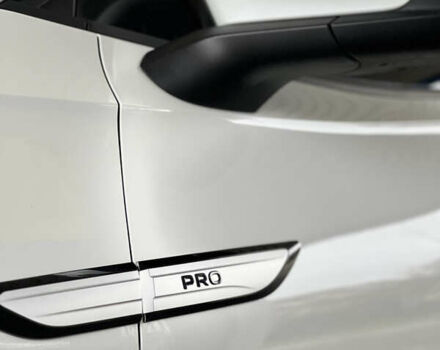 Белый Фольксваген ID.6 Crozz, объемом двигателя 0 л и пробегом 60 тыс. км за 28700 $, фото 6 на Automoto.ua