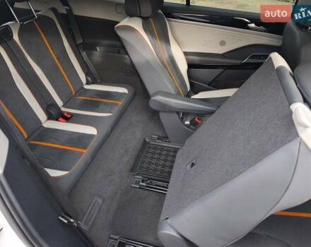 Белый Фольксваген ID.6 Crozz, объемом двигателя 0 л и пробегом 148 тыс. км за 24500 $, фото 10 на Automoto.ua