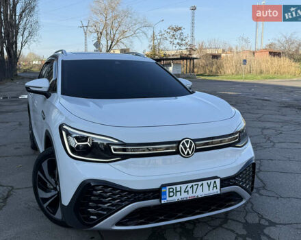 Белый Фольксваген ID.6 Crozz, объемом двигателя 0 л и пробегом 64 тыс. км за 26500 $, фото 9 на Automoto.ua