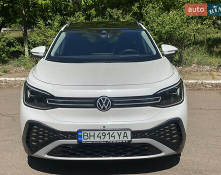 Белый Фольксваген ID.6 Crozz, объемом двигателя 0 л и пробегом 57 тыс. км за 28000 $, фото 3 на Automoto.ua