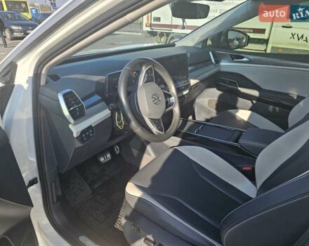 Белый Фольксваген ID.6 Crozz, объемом двигателя 0 л и пробегом 46 тыс. км за 27000 $, фото 19 на Automoto.ua