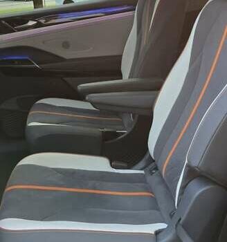 Білий Фольксваген ID.6 Crozz, об'ємом двигуна 0 л та пробігом 27 тис. км за 29500 $, фото 14 на Automoto.ua