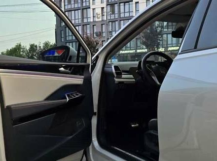 Білий Фольксваген ID.6 Crozz, об'ємом двигуна 0 л та пробігом 27 тис. км за 29500 $, фото 8 на Automoto.ua