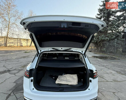 Белый Фольксваген ID.6 Crozz, объемом двигателя 0 л и пробегом 64 тыс. км за 26500 $, фото 23 на Automoto.ua