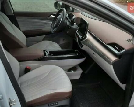 Білий Фольксваген ID.6 Crozz, об'ємом двигуна 0 л та пробігом 25 тис. км за 32000 $, фото 12 на Automoto.ua