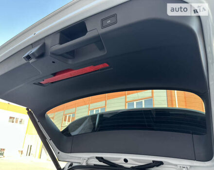 Белый Фольксваген ID.6 Crozz, объемом двигателя 0 л и пробегом 41 тыс. км за 34000 $, фото 81 на Automoto.ua