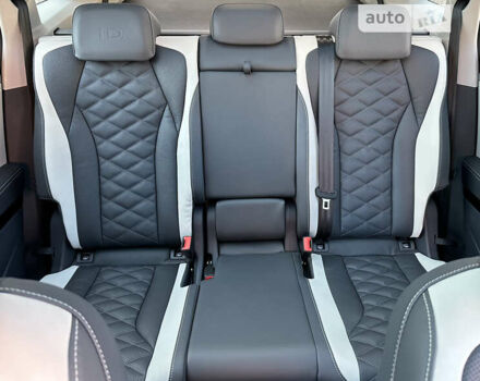 Белый Фольксваген ID.6 Crozz, объемом двигателя 0 л и пробегом 41 тыс. км за 34000 $, фото 55 на Automoto.ua