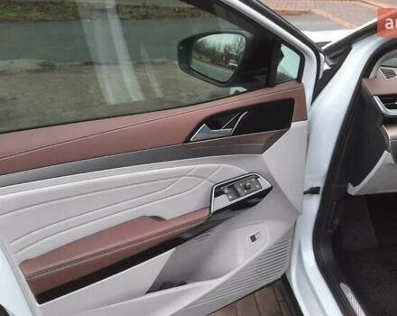 Білий Фольксваген ID.6 Crozz, об'ємом двигуна 0 л та пробігом 25 тис. км за 32000 $, фото 13 на Automoto.ua