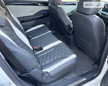 Белый Фольксваген ID.6 Crozz, объемом двигателя 0 л и пробегом 41 тыс. км за 34000 $, фото 58 на Automoto.ua