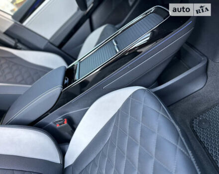 Белый Фольксваген ID.6 Crozz, объемом двигателя 0 л и пробегом 41 тыс. км за 34000 $, фото 75 на Automoto.ua