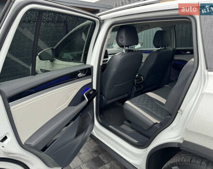 Белый Фольксваген ID.6 Crozz, объемом двигателя 0 л и пробегом 33 тыс. км за 30000 $, фото 8 на Automoto.ua