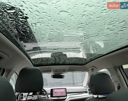 Белый Фольксваген ID.6 Crozz, объемом двигателя 0 л и пробегом 33 тыс. км за 30000 $, фото 6 на Automoto.ua