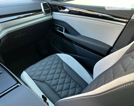 Белый Фольксваген ID.6 Crozz, объемом двигателя 0 л и пробегом 41 тыс. км за 34000 $, фото 43 на Automoto.ua