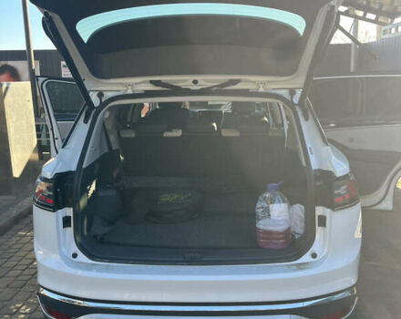 Белый Фольксваген ID.6 Crozz, объемом двигателя 0 л и пробегом 18 тыс. км за 26700 $, фото 16 на Automoto.ua