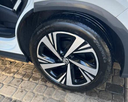 Белый Фольксваген ID.6 Crozz, объемом двигателя 0 л и пробегом 18 тыс. км за 26700 $, фото 18 на Automoto.ua