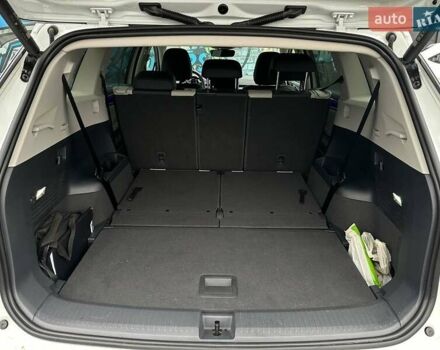 Білий Фольксваген ID.6 Crozz, об'ємом двигуна 0 л та пробігом 22 тис. км за 28497 $, фото 42 на Automoto.ua