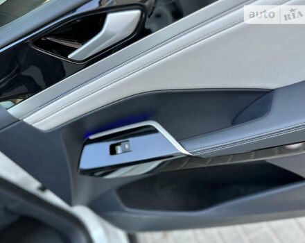 Белый Фольксваген ID.6 Crozz, объемом двигателя 0 л и пробегом 41 тыс. км за 34000 $, фото 67 на Automoto.ua