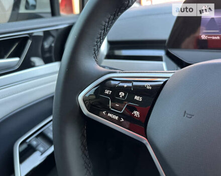 Белый Фольксваген ID.6 Crozz, объемом двигателя 0 л и пробегом 41 тыс. км за 34000 $, фото 87 на Automoto.ua