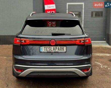 Синий Фольксваген ID.6 Crozz, объемом двигателя 0 л и пробегом 61 тыс. км за 29500 $, фото 8 на Automoto.ua