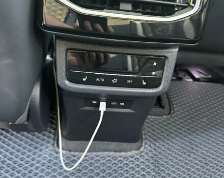 Синий Фольксваген ID.6 Crozz, объемом двигателя 0 л и пробегом 50 тыс. км за 28600 $, фото 13 на Automoto.ua