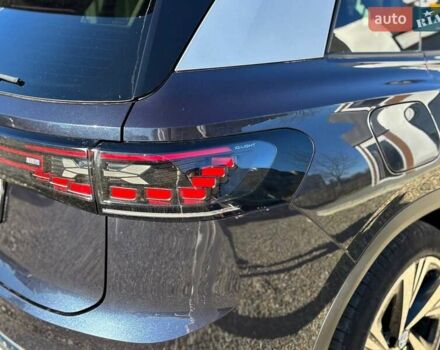 Синий Фольксваген ID.6 Crozz, объемом двигателя 0 л и пробегом 57 тыс. км за 25500 $, фото 18 на Automoto.ua