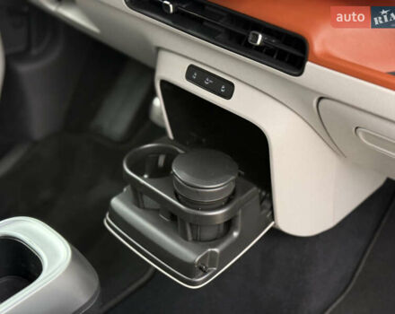 Чорний Фольксваген I.D. Buzz, об'ємом двигуна 0 л та пробігом 55 тис. км за 25400 $, фото 45 на Automoto.ua