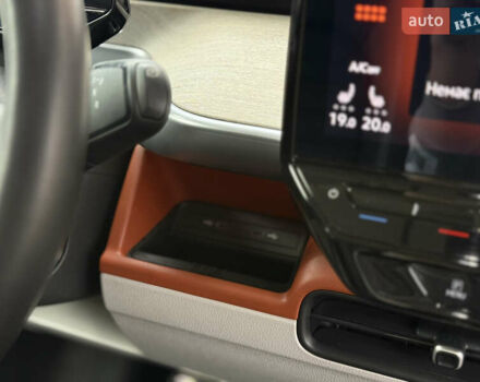 Чорний Фольксваген I.D. Buzz, об'ємом двигуна 0 л та пробігом 55 тис. км за 25400 $, фото 59 на Automoto.ua