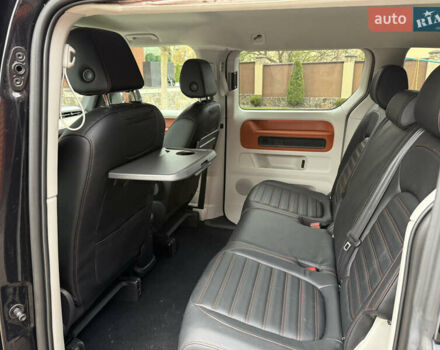 Чорний Фольксваген I.D. Buzz, об'ємом двигуна 0 л та пробігом 55 тис. км за 25400 $, фото 80 на Automoto.ua