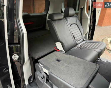 Чорний Фольксваген I.D. Buzz, об'ємом двигуна 0 л та пробігом 55 тис. км за 25400 $, фото 75 на Automoto.ua