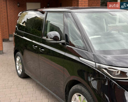 Чорний Фольксваген I.D. Buzz, об'ємом двигуна 0 л та пробігом 55 тис. км за 25400 $, фото 4 на Automoto.ua