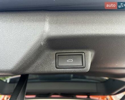 Помаранчевий Фольксваген I.D. Buzz, об'ємом двигуна 0 л та пробігом 18 тис. км за 39900 $, фото 35 на Automoto.ua