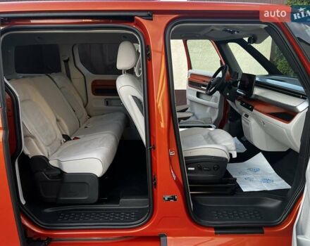 Помаранчевий Фольксваген I.D. Buzz, об'ємом двигуна 0 л та пробігом 18 тис. км за 39900 $, фото 26 на Automoto.ua