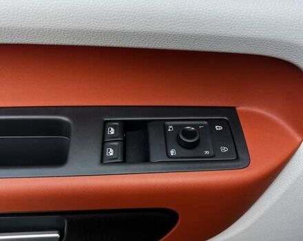 Помаранчевий Фольксваген I.D. Buzz, об'ємом двигуна 0 л та пробігом 18 тис. км за 39900 $, фото 11 на Automoto.ua