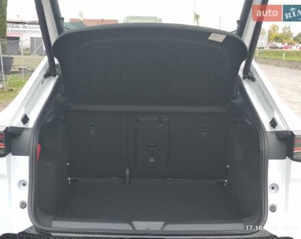 Белый Фольксваген ID. Unyx, объемом двигателя 0 л и пробегом 2 тыс. км за 29300 $, фото 11 на Automoto.ua