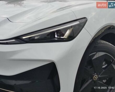 Белый Фольксваген ID. Unyx, объемом двигателя 0 л и пробегом 2 тыс. км за 29300 $, фото 8 на Automoto.ua