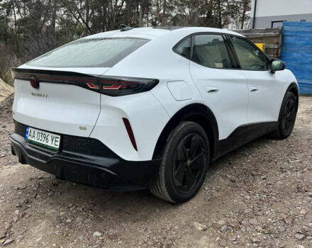 Білий Фольксваген ID. Unyx, об'ємом двигуна 0 л та пробігом 1 тис. км за 27500 $, фото 1 на Automoto.ua