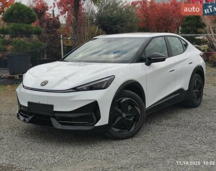 Белый Фольксваген ID. Unyx, объемом двигателя 0 л и пробегом 2 тыс. км за 29300 $, фото 1 на Automoto.ua