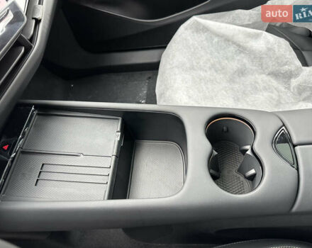 Белый Фольксваген ID. Unyx, объемом двигателя 0 л и пробегом 1 тыс. км за 28700 $, фото 22 на Automoto.ua