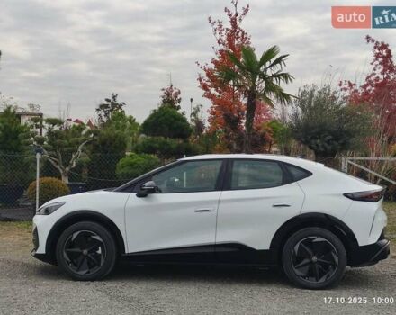 Белый Фольксваген ID. Unyx, объемом двигателя 0 л и пробегом 2 тыс. км за 29300 $, фото 7 на Automoto.ua