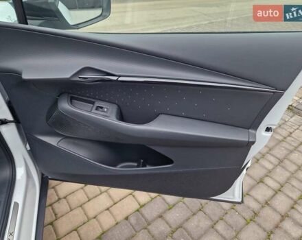 Белый Фольксваген ID. Unyx, объемом двигателя 0 л и пробегом 1 тыс. км за 28600 $, фото 33 на Automoto.ua