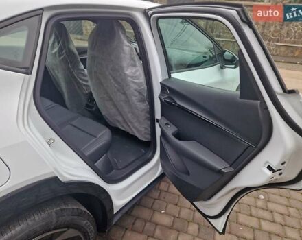 Белый Фольксваген ID. Unyx, объемом двигателя 0 л и пробегом 1 тыс. км за 28600 $, фото 29 на Automoto.ua