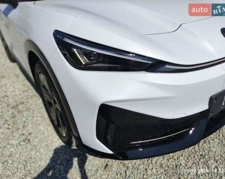 Білий Фольксваген ID. Unyx, об'ємом двигуна 0 л та пробігом 1 тис. км за 29800 $, фото 8 на Automoto.ua